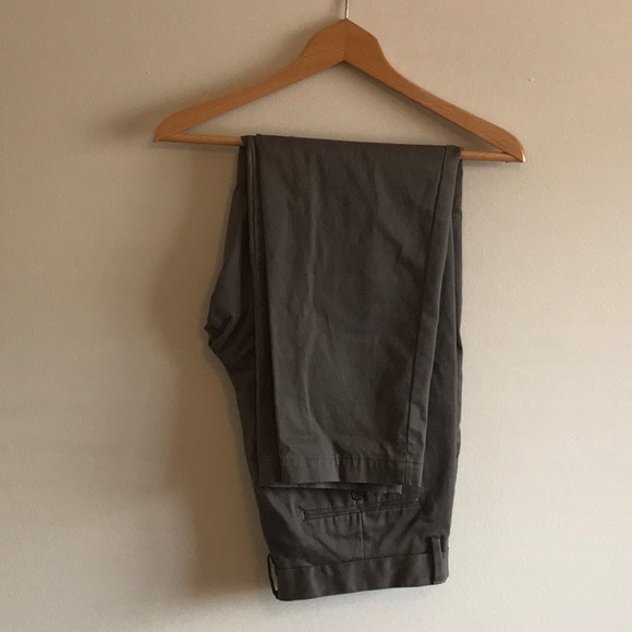 Banana Republic pants. 36x30. - Picture 2 of 3